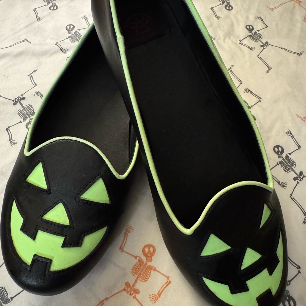 Spooky Jack-O'-Lantern Flats